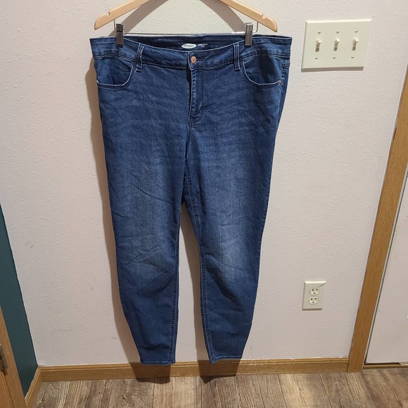 Old Navy Denim - 18 Long Old Navy Mid-Rise Super Skinny Jeans